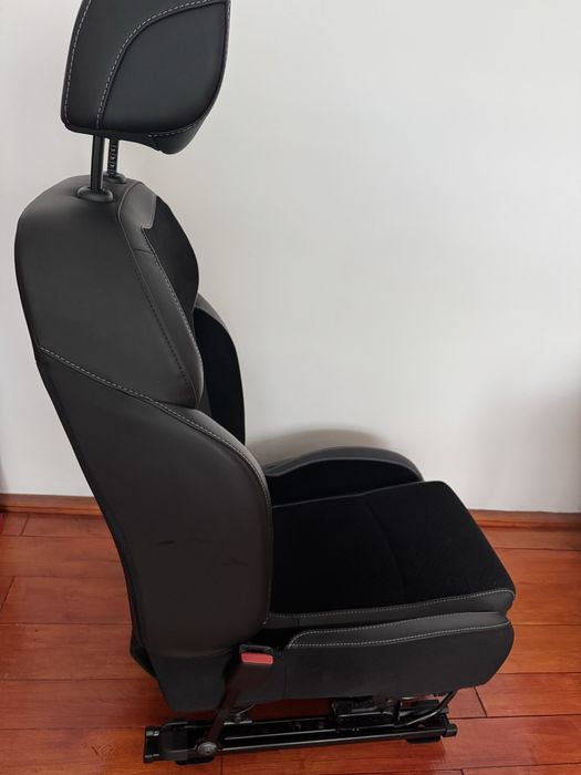 Scaun piele stanga sofer Renault Megane 4 2016-2025