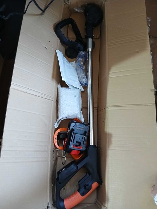 Trimmer iarba, 2 baterii, 5 lamele plastic, 2 lame