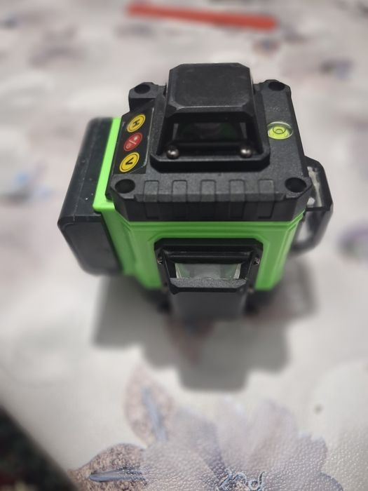 Профициалтной 4D STABlL лазерный уровень сотилади