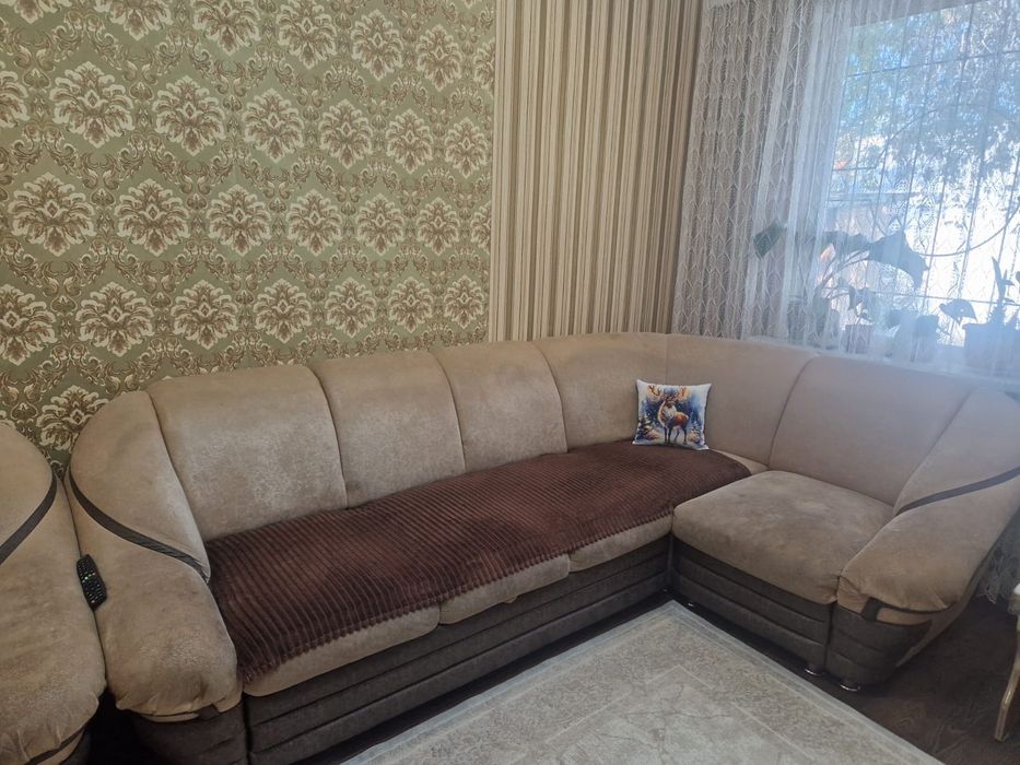 Продам диван угловой