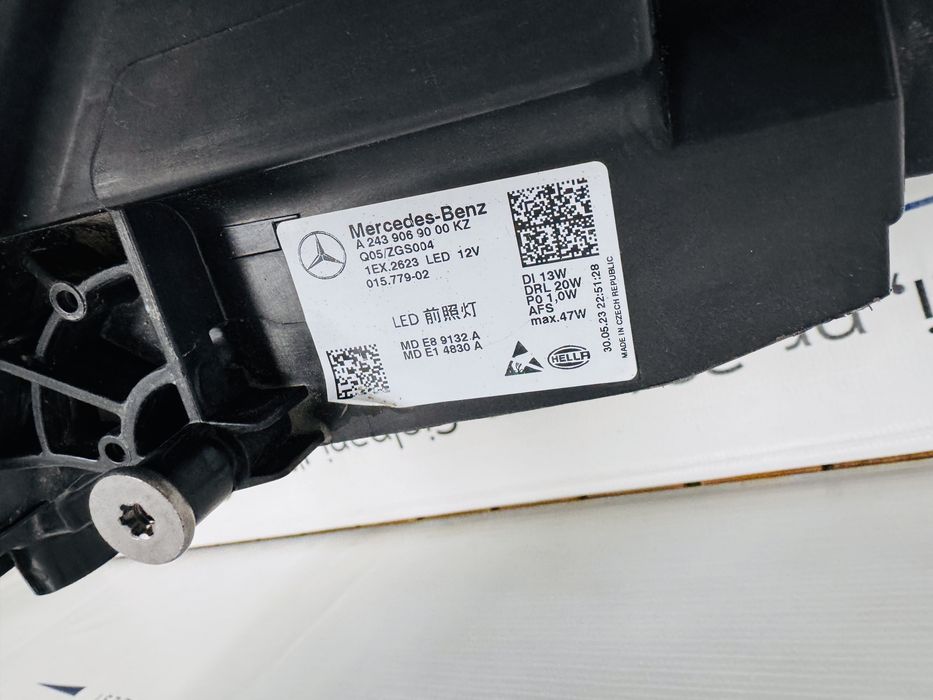 Far dreapta Led Mercedes EQB/EQA cod A2439069000
