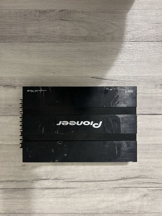 Усилител для автомобиля