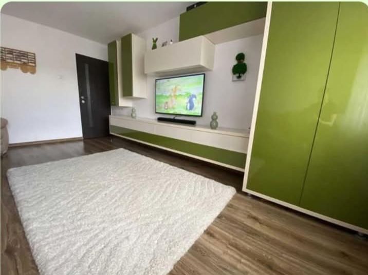 Închiriezi apartament în resita calea timisori lângă dedeman str.timis