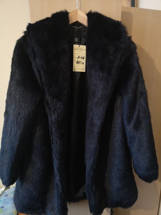 Продавам зимни якета, нови неизползвани .. Оригинални