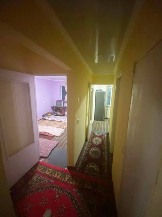 Срочно 1х 8микрарайоне Базар Прадаётся