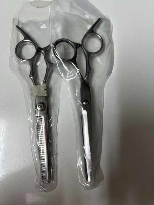 Парикмахерские ножницы