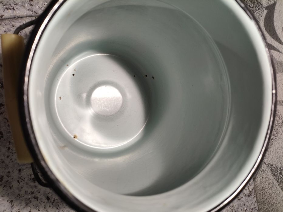 Продам Бидончик эмалированный