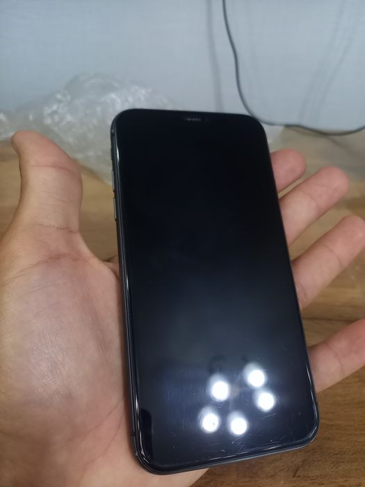 IPhone 11 64/73%
