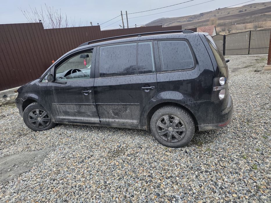 Dezmembrez vw touran