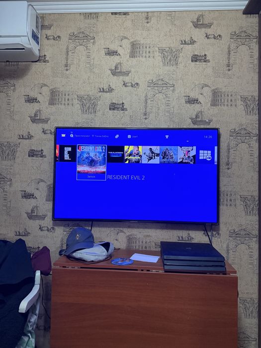 Продам playstation 4 pro 1 tb