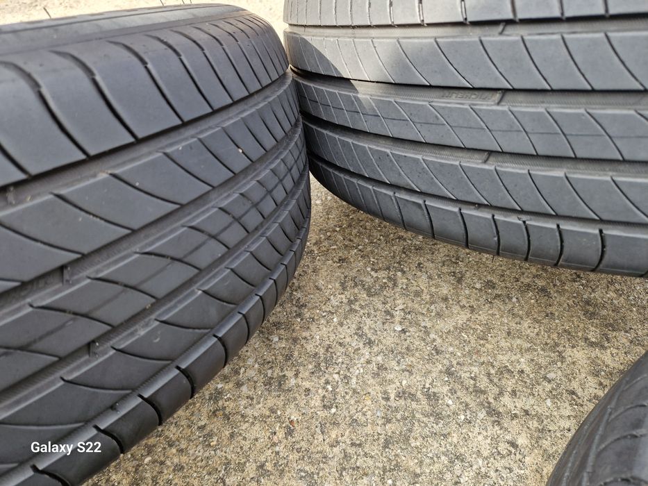 Roti/Jante Hyundai Kona anvelope vara 215 55 17 Michelin