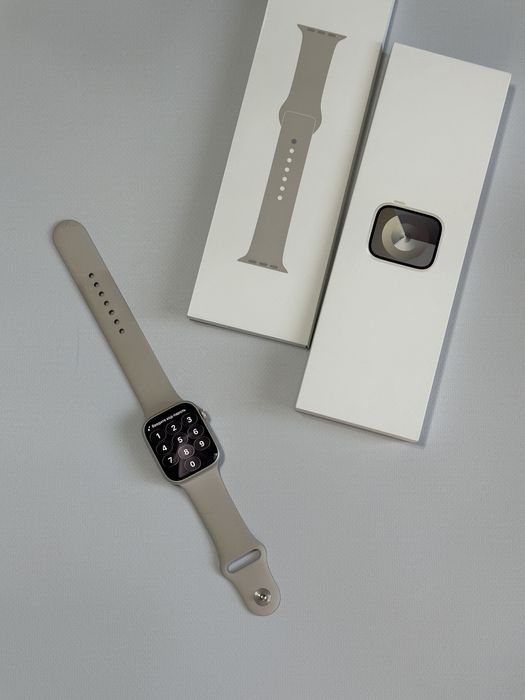 Продам часы apple watch 9 бежевый