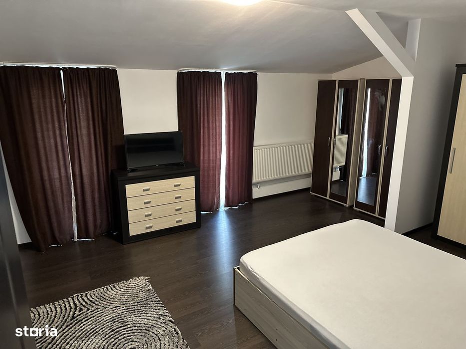 Apartament cu 3 camere de închiriat ( duplex)