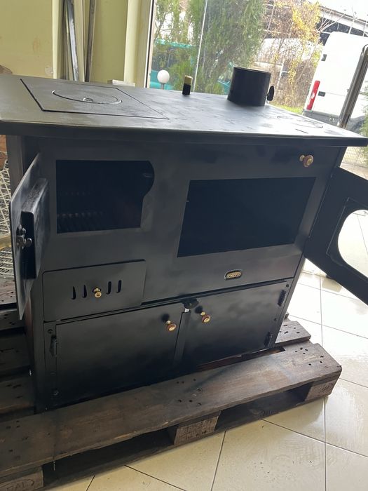 Печка Прити с фурна с водна риза