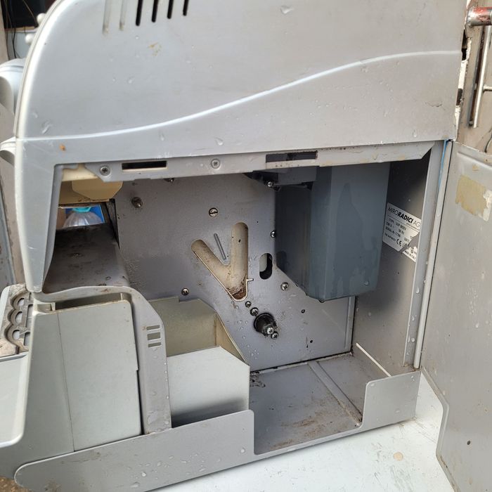 Кафемашини на части.