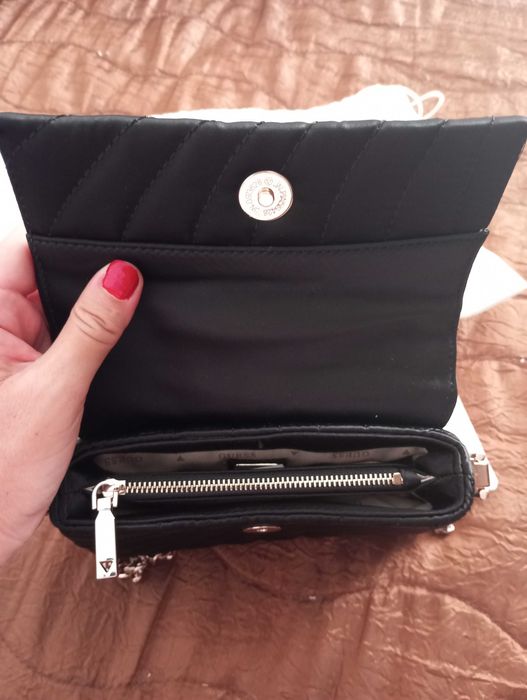 Guess Оригинална черна дамска чанта супер луксозна от Guess