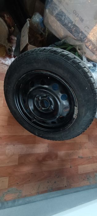 Продам резину с дисками в хорошо состоянии
