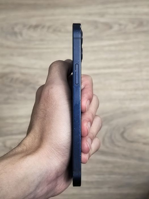 Продам IPhone 12 128гб