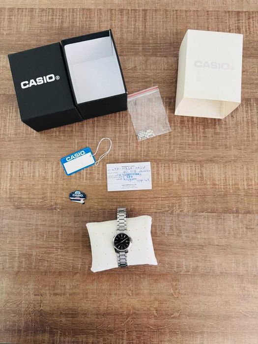 Женские часы Casio из нержавеющей стали