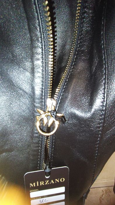 Ново яке ест.кожа PINKO -М,Л