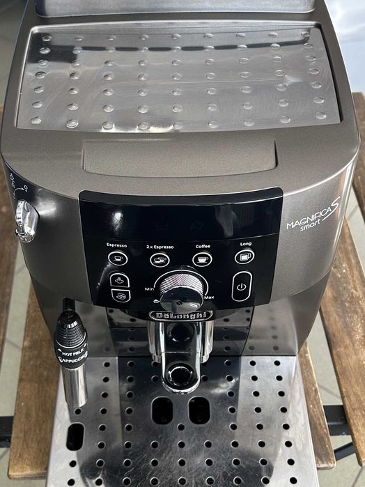 Кафемашина Delonghi Magnifica S Smart