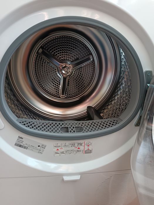 Сушилня Беко B3T41242. Кондензационна с термопомпа. 7кг. А+++