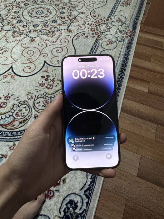 Айфон 14про макс продам срочно
