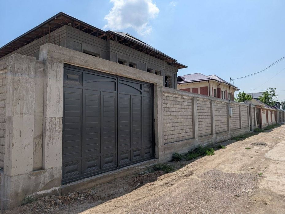 Дом 360м2 коробка Участок 8 соток, Ор-р: парк Янги Узбекистан,