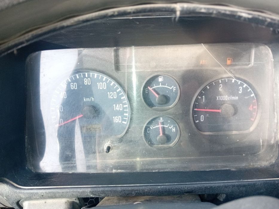 Isuzu samosval sotiladi