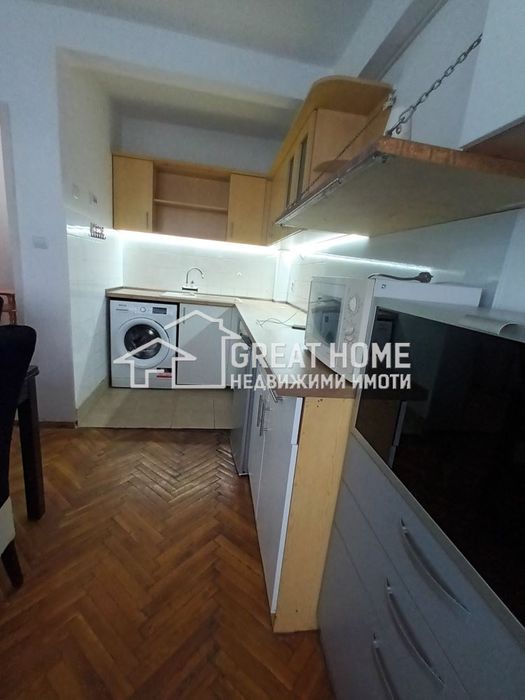 Дава се под наем Тристаен апартамент в Търговище, Център - 70 кв.м за 229.5 € - Снимка #4