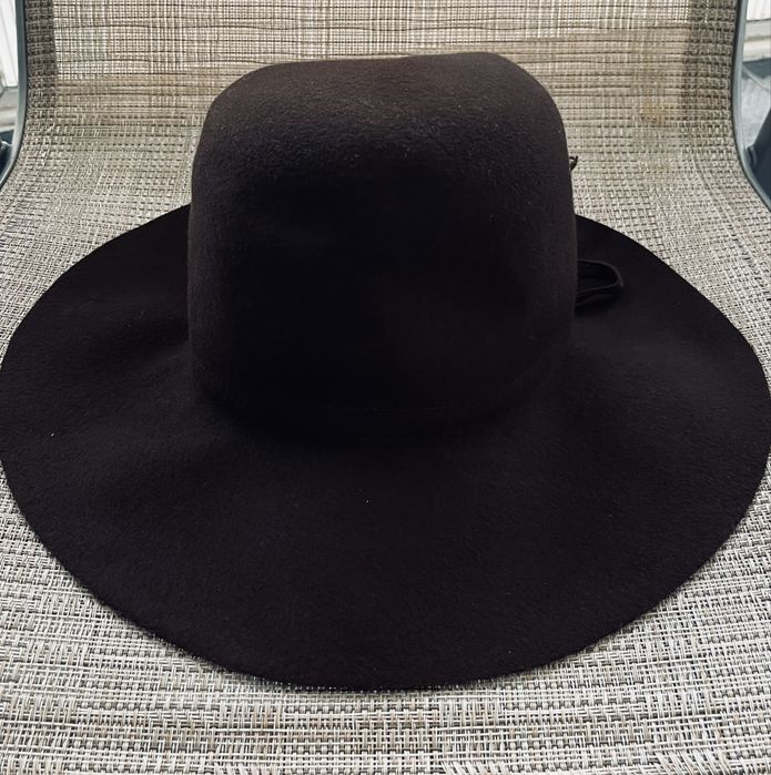 Дамска вълнена шапка Ass Qualität - немско качество