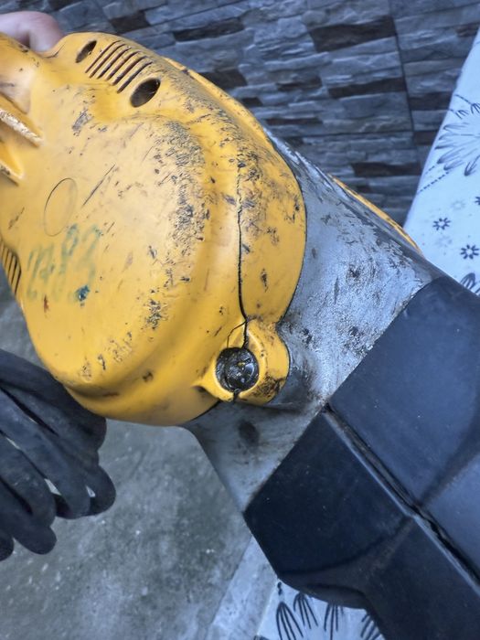 Къртач DeWALT електрически SDS-max, 1550 W, 19 J, D25902K