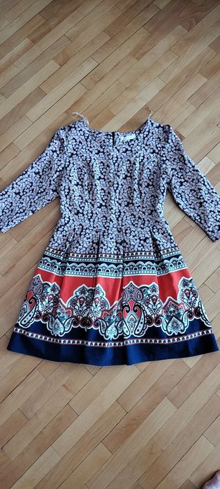 Vând rochie mărimea 42
