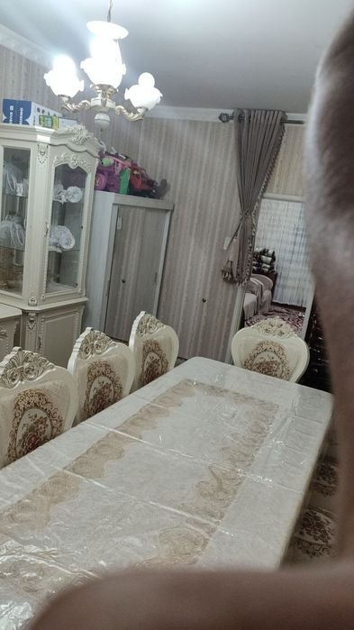 Uy sotiladi mebel texnikasi bilan