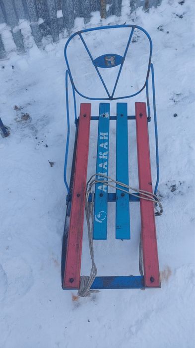Продаю санки в нормальном состоянии