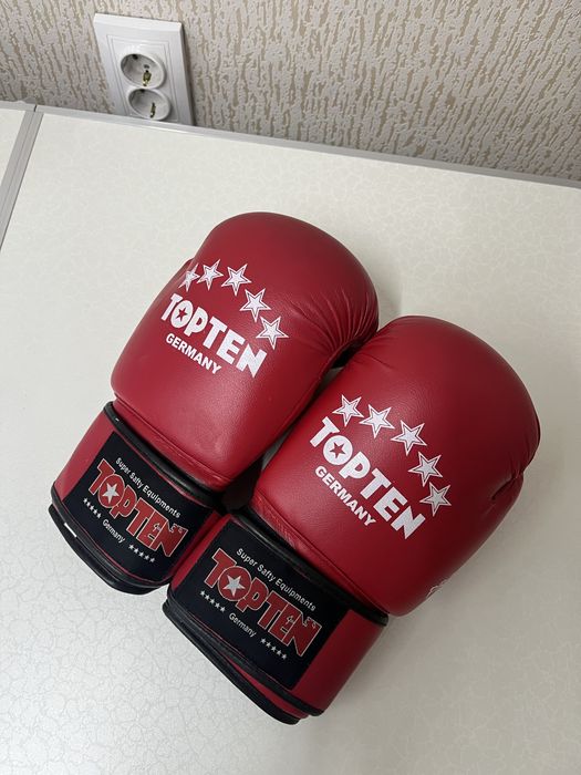 Перчатки боксерские