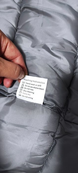 Продам новый пуховик.