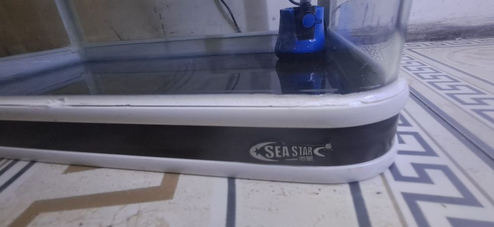 Заводской аквариум. Для рыбы.