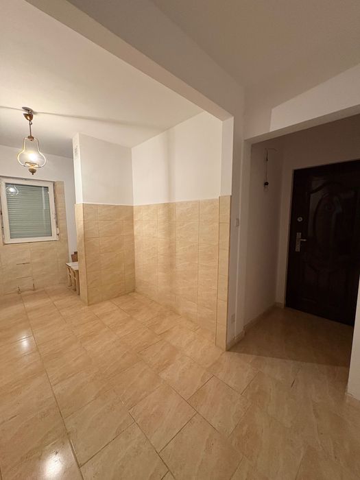 Apartament 2 camere , semidecomandat Micalaca 700, parter