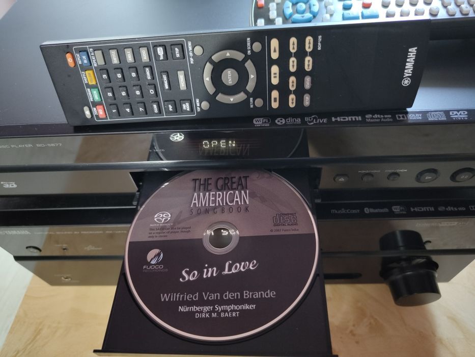Bluray player SACD Yamaha BD-S667 HDMI, YouTube,3D
