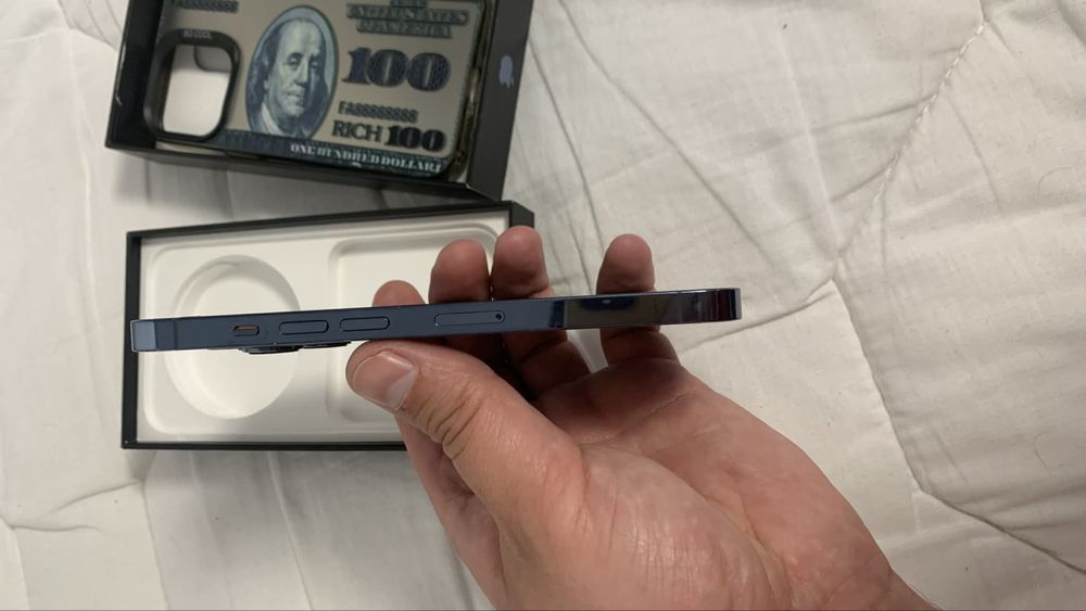 Vand iphone 13 pro 128 GB