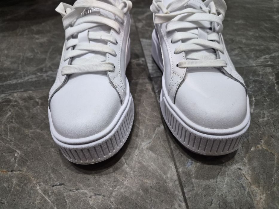 Дамски сникърси кецове бели Пума Puma EUR37