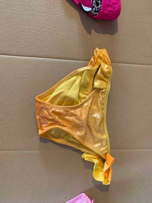 Детски бански ликвидация магазин 2,50 лв.  Само на едро.