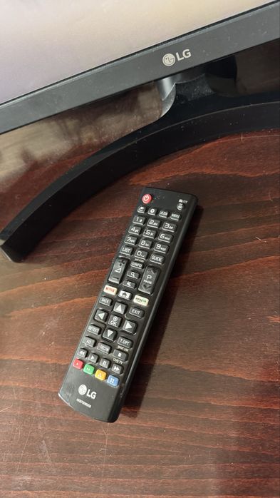 LG 28" телевизор LED, Smart, WiFi , HDMI, USB