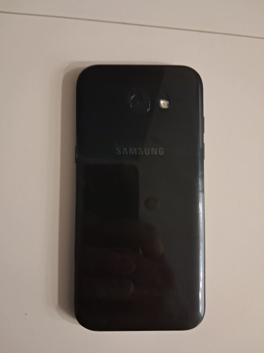 Продам телефон Samsung A5