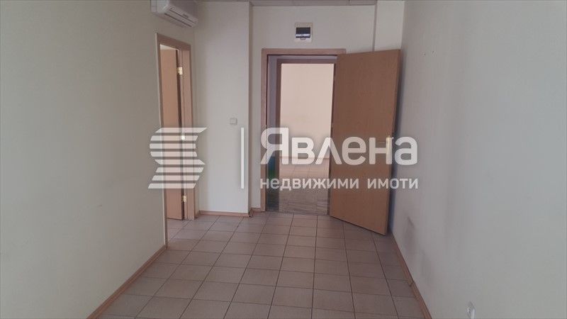 Дава се под наем Офис в Варна, Център - 260 кв.м за 2080 € - Снимка #1