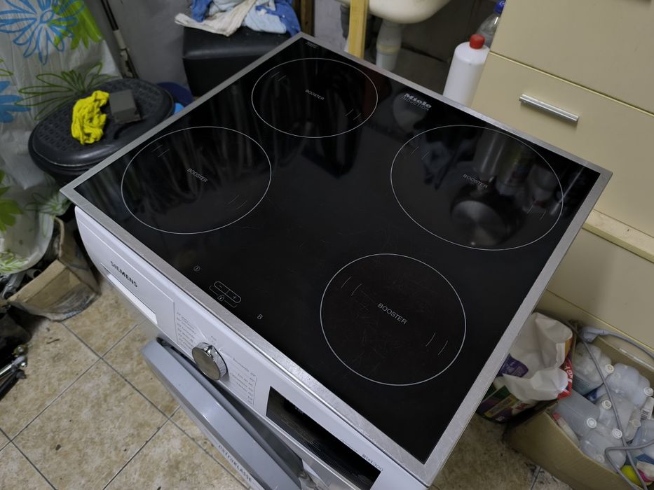 Индукционен плот Miele KM 5722 EDST