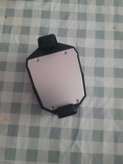 Yangi kuller karobkasi bor zaryadchik qushib beriladi