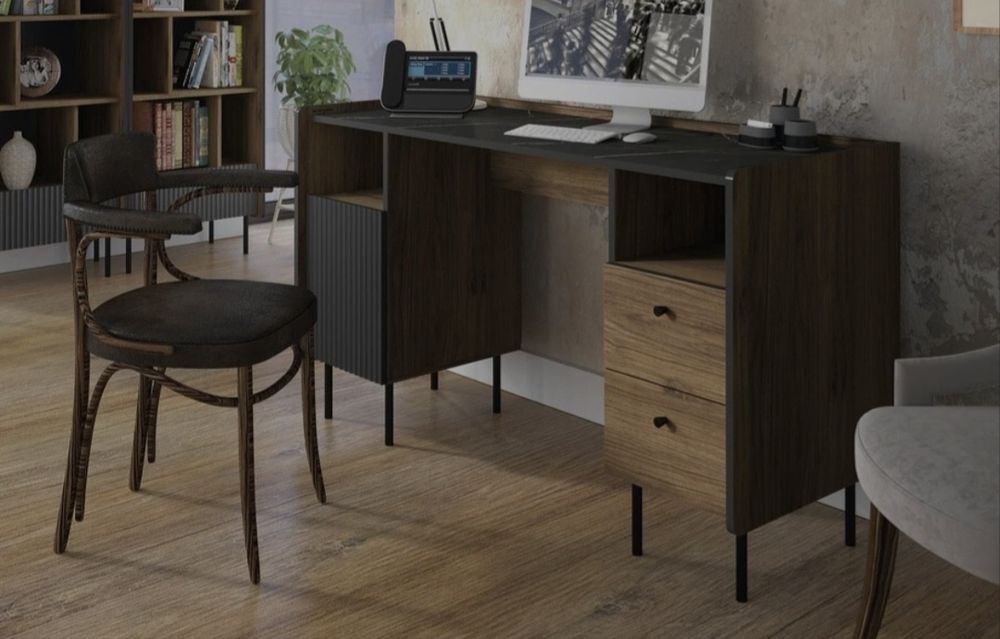 Birou vintage maro-negru