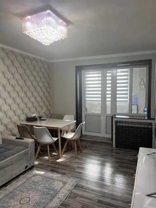 Сдаётся квартира ор-р Буз Базар 3/4/5 на Мирзо-Улугбекский